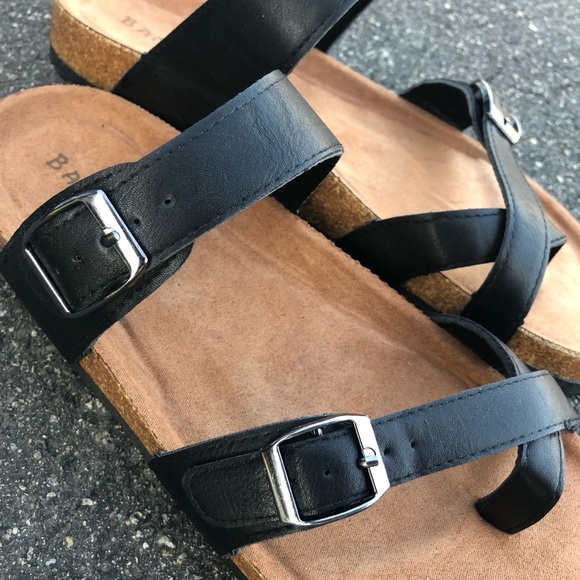 Black Slip on Slides - Picture 5 of 6